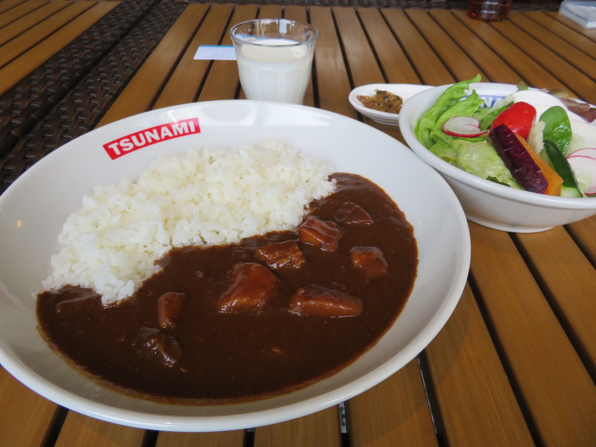 〈訳あり〉かなやん堂 横濱ランチ 遠野みつば ガレージキット 未組み立て 三浦半島野菜サラダが激うま！TSUNAMI BOX よこすか海軍カレー