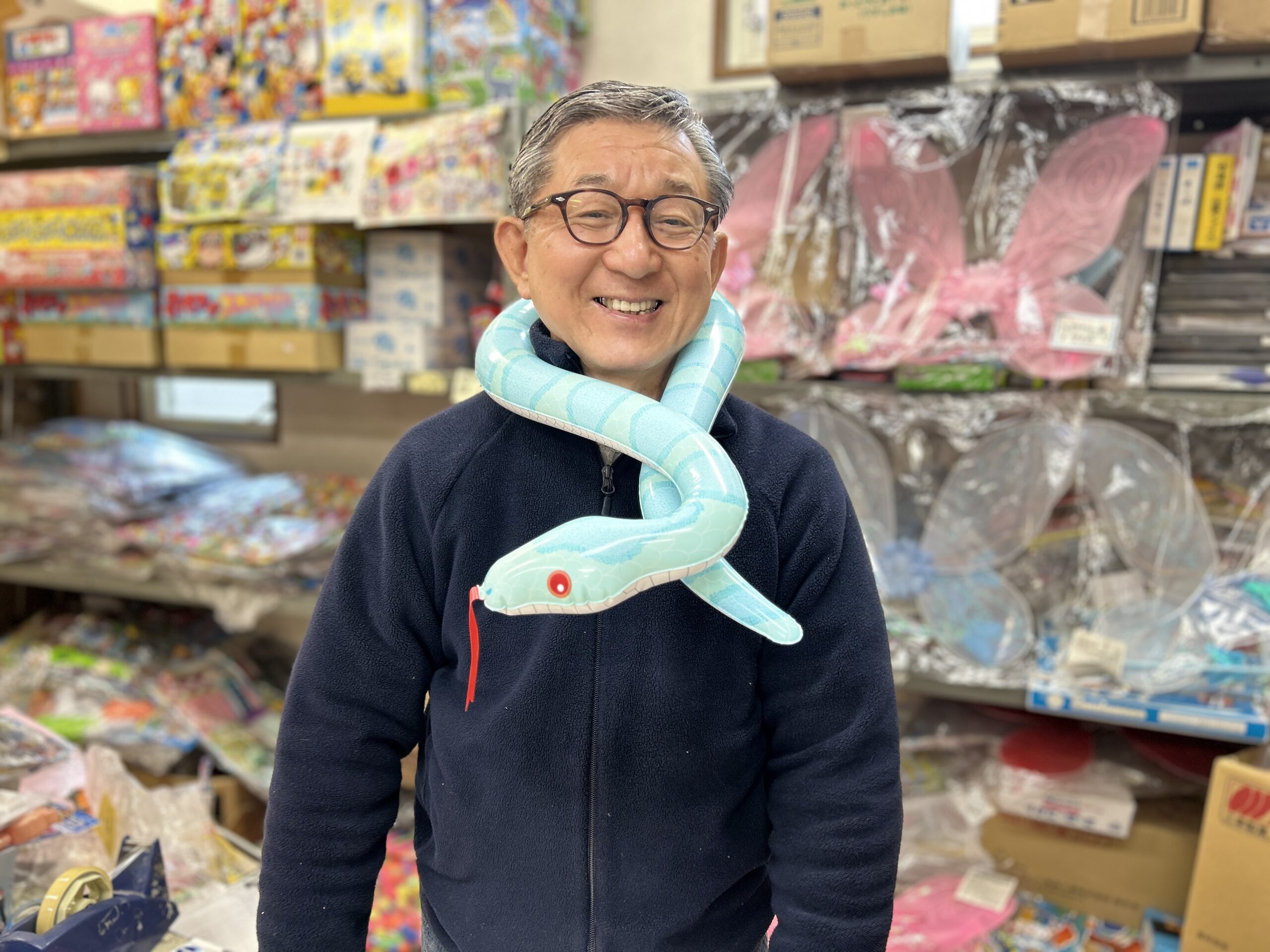 子どもから大人まで誰もがハマる駄菓子と玩具！三浦半島最大級の駄菓子