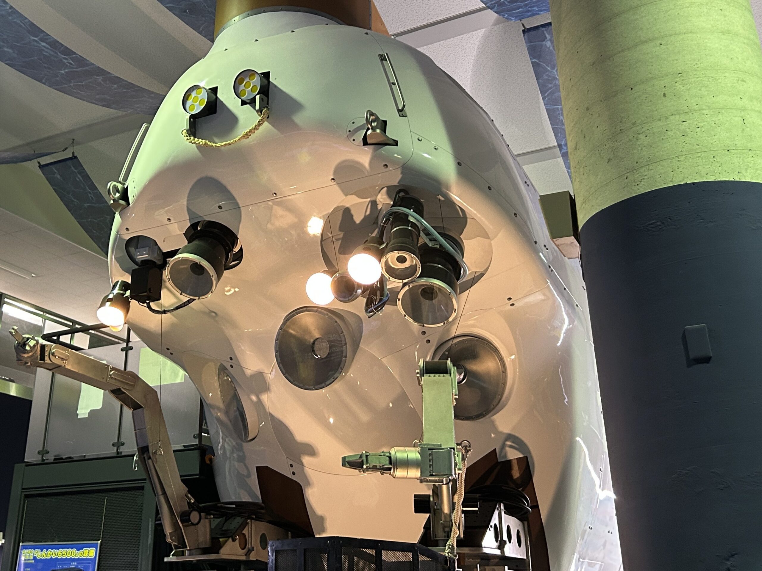 JAMSTEC横須賀本部一般公開 「しんかい6500」の実物大模型と写真を撮ろう!