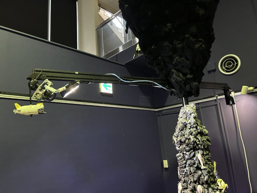 JAMSTEC横須賀本部一般公開 カニか、エビか!?その判別、AIにお任せを!