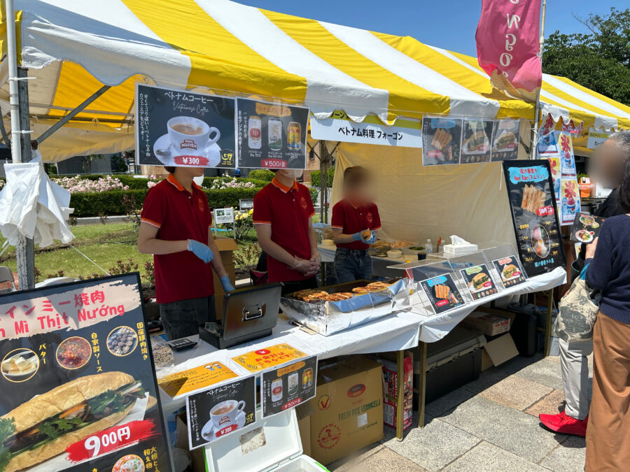 よこすかYYのりものフェスタ2025　ヴェルニー公園　ベトナム料理　フォーゴン