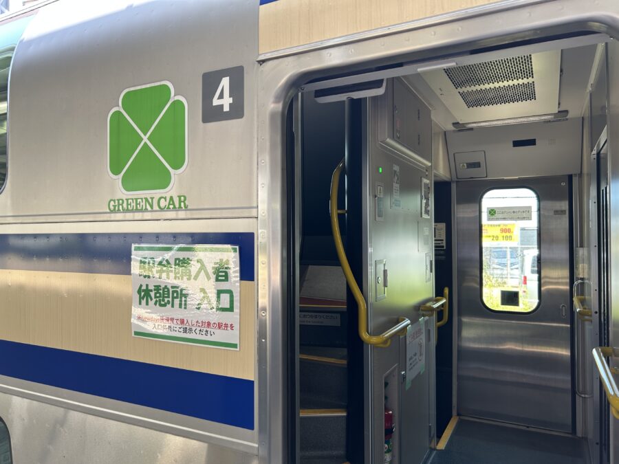 よこすかYYのりものフェスタ2025　JR横須賀駅　駅弁購入者休憩所