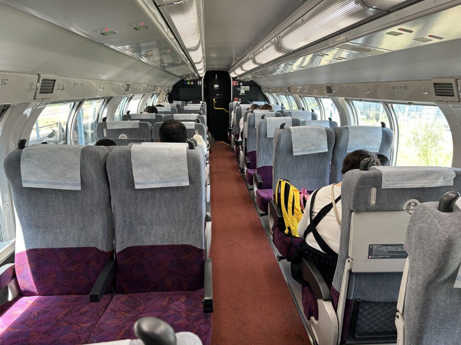 よこすかYYのりものフェスタ2025　JR横須賀駅　グリーン車　車内