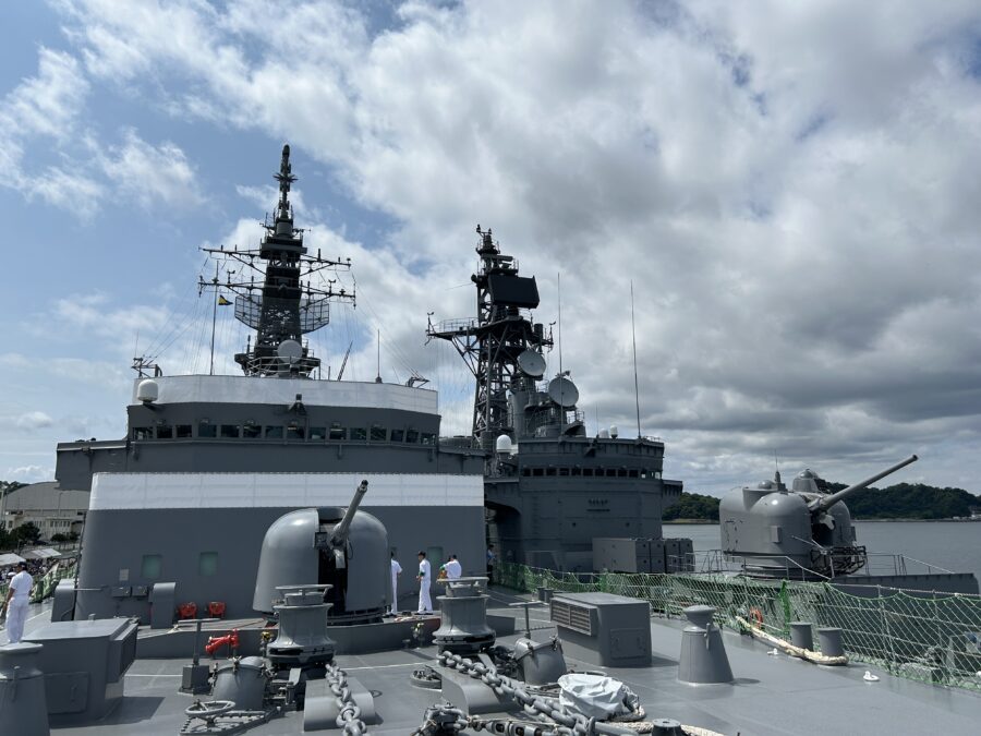 よこすかYYのりものフェスタ　海上自衛隊横須賀地方総監部一般公開　練習艦しまかぜ、練習艦かしま