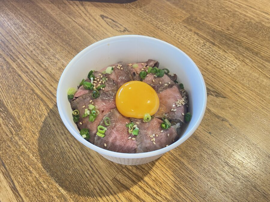 和牛ローストビーフ丼
