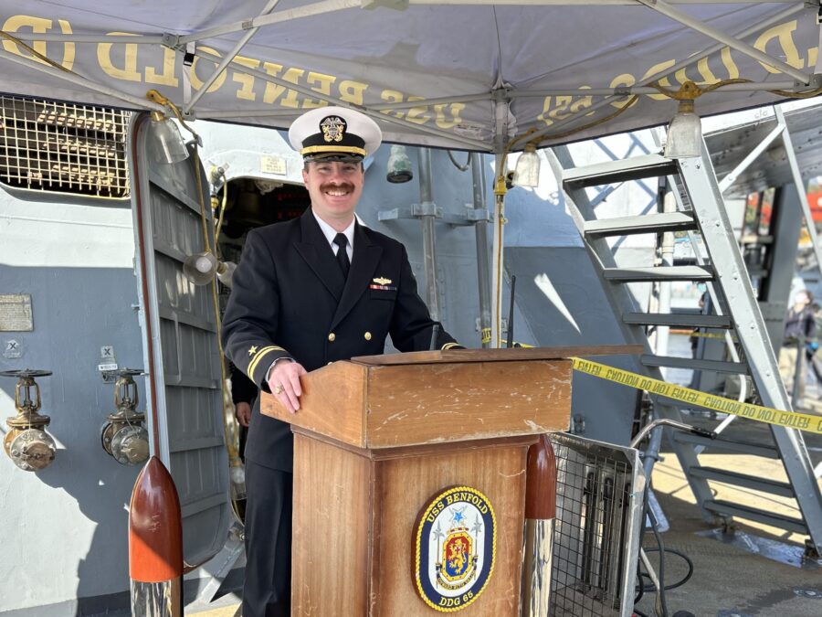 ベンフォールド (ミサイル駆逐艦)